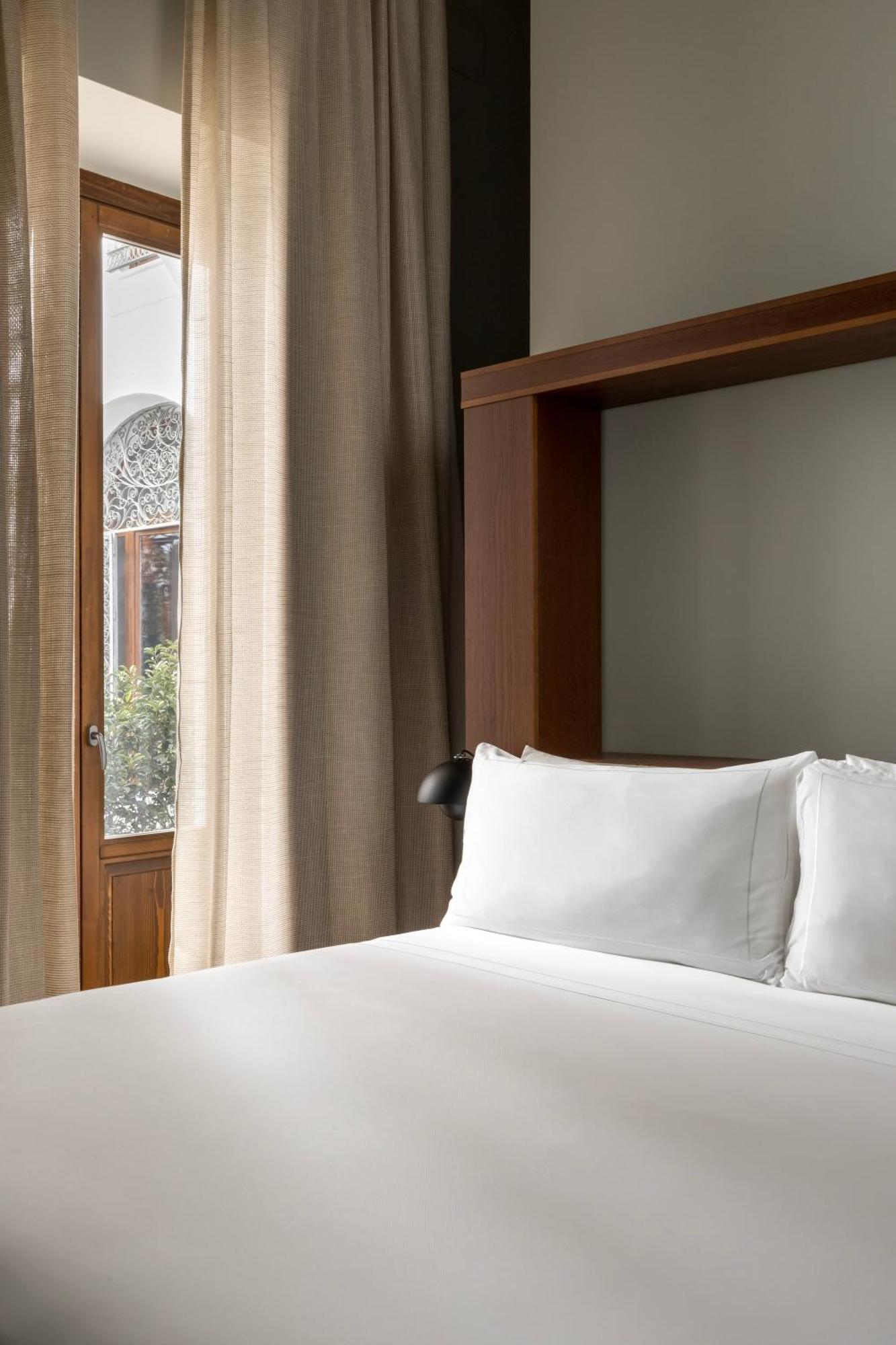 Mercer Residences Sevilla ภายนอก รูปภาพ